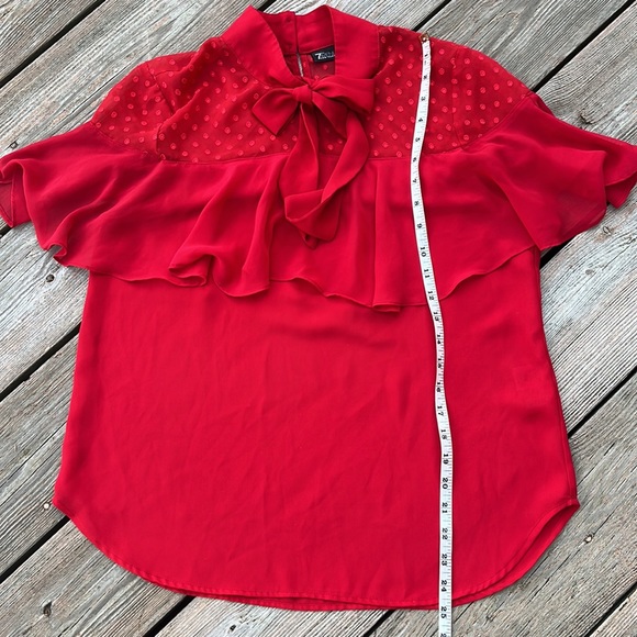 7th Ave NY & Co fun yolk neck blouse M - Picture 9 of 9